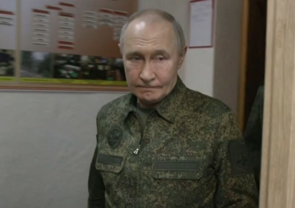Ukraine war live: Russian operation in Kursk is in final stage, Kremlin claims, as US negotiators head to Moscow