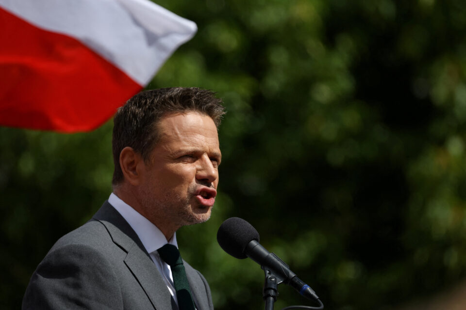 Polish presidential hopefuls in final campaign push – Europe live