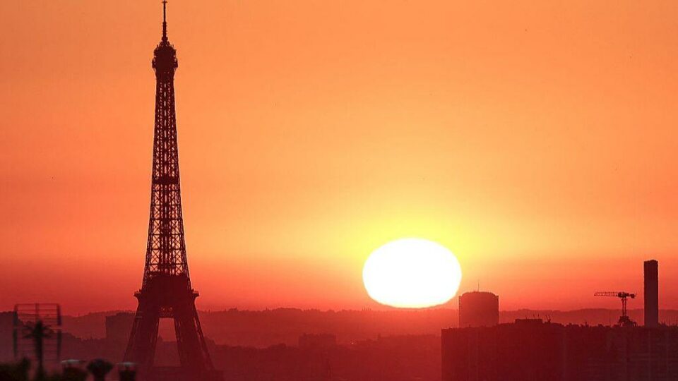 Paris on red alert as Europe faces extreme heat with weather warnings across the continent – Europe live