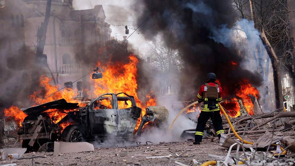 Ukraine says four killed and more than 30 injured in another round of Russian strikes – Europe live